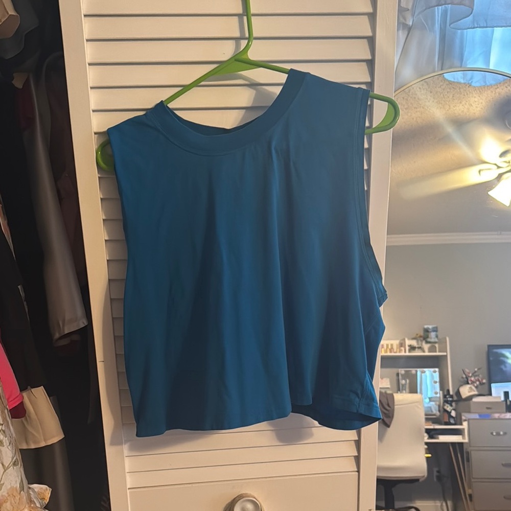 Lululemon Athletica Blue Sleeveless Crop Muscle Tee